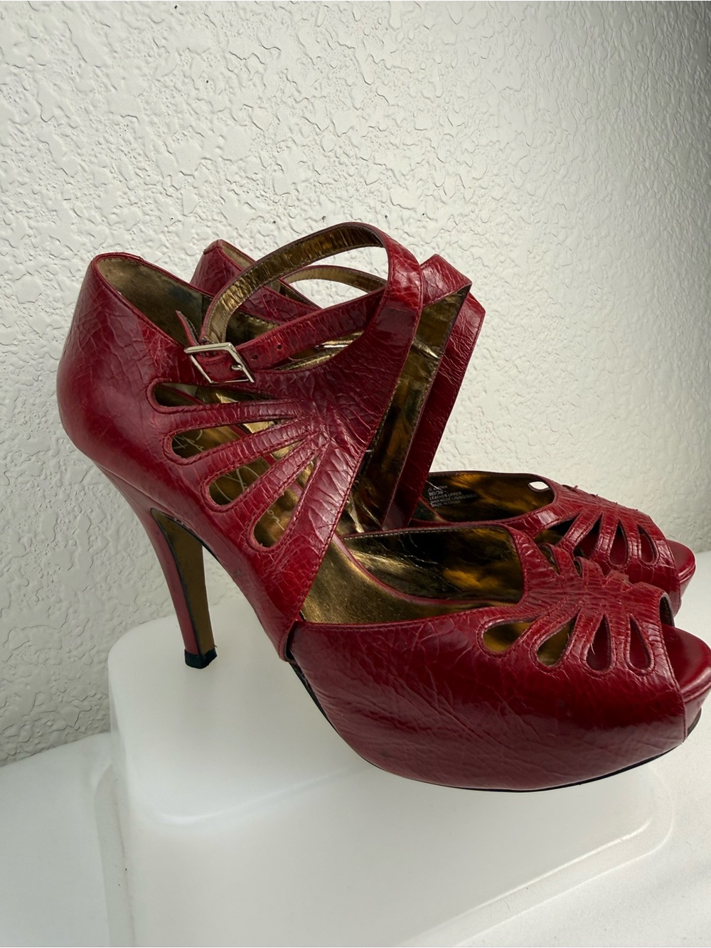 Jessica Simpson | Amona | Red Leather Platform Heels | 9B - Picture 12 of 14
